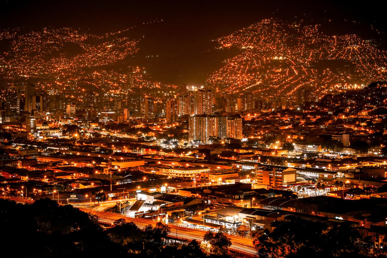 7 Pros & 11 Cons of Visiting or Potentially Relocating to Medellin, Columbia